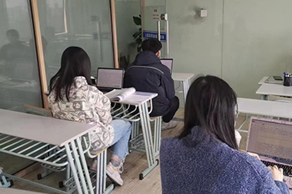 學習現(xiàn)場