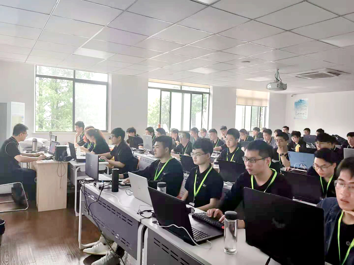 指導現(xiàn)場